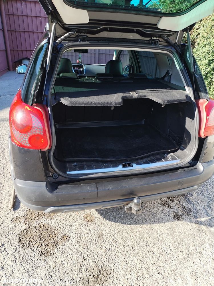 Peugeot 207 90 HDi FAP (Blue Lion) Sport - 5