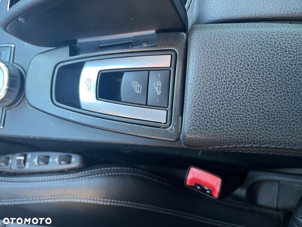 Mercedes-Benz Klasa E 350 BlueEFFICIENCY 7G-TRONIC Avantgarde - 29