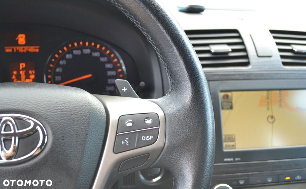 Toyota Avensis 2.0 Multidrive S Executive - 23