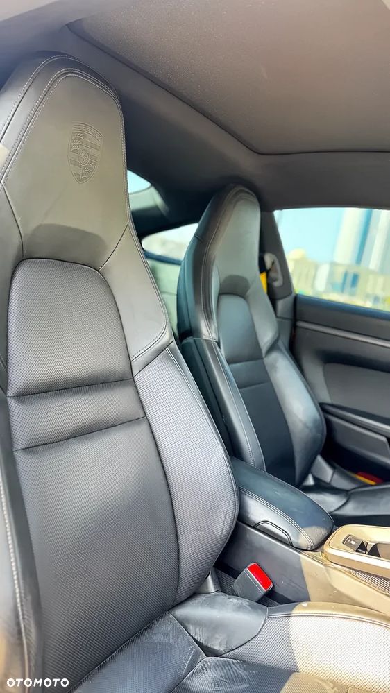 Porsche 911 Carrera S PDK - 12