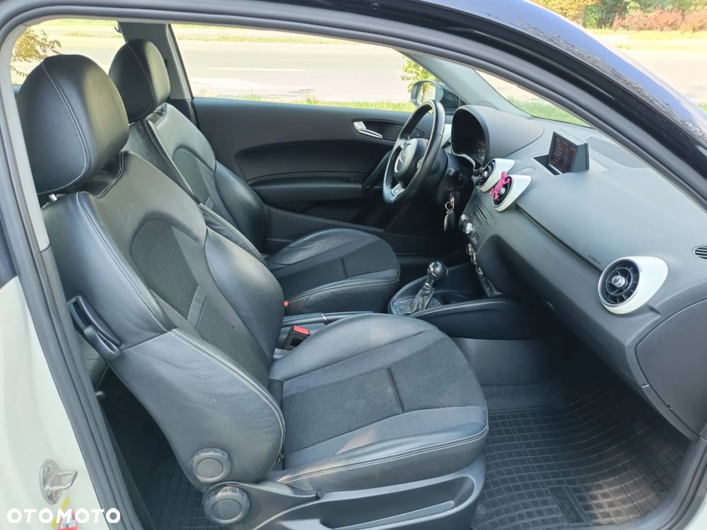 Audi A1 1.6 TDI Attraction S tronic - 13