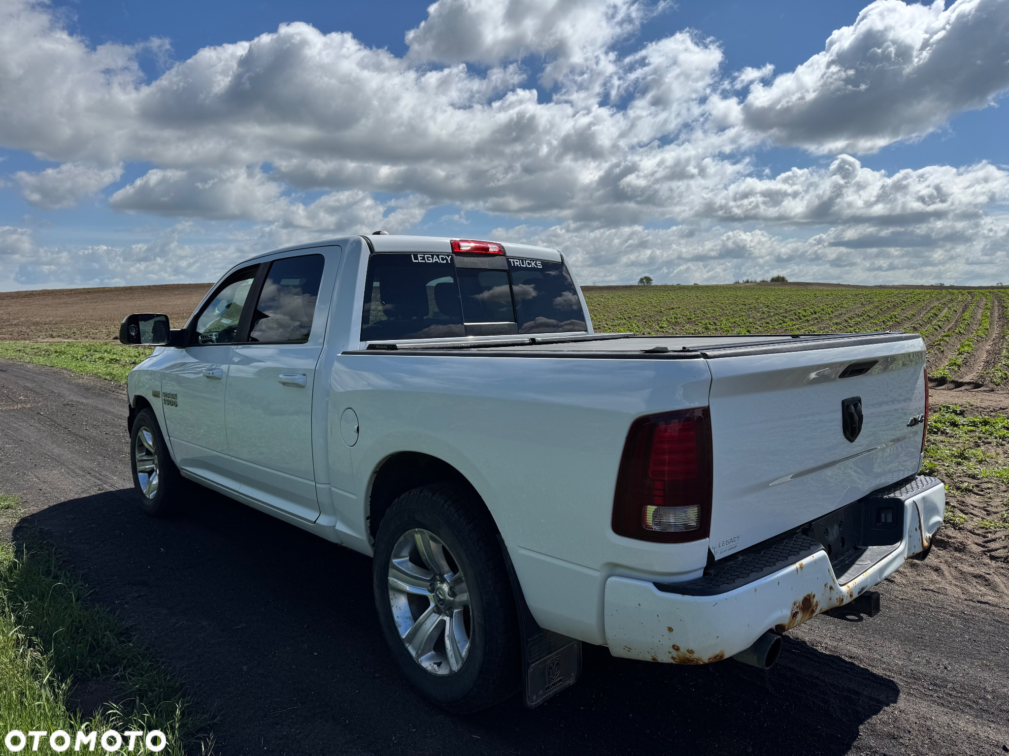 Dodge RAM 1500 5.7 4x4 - 7