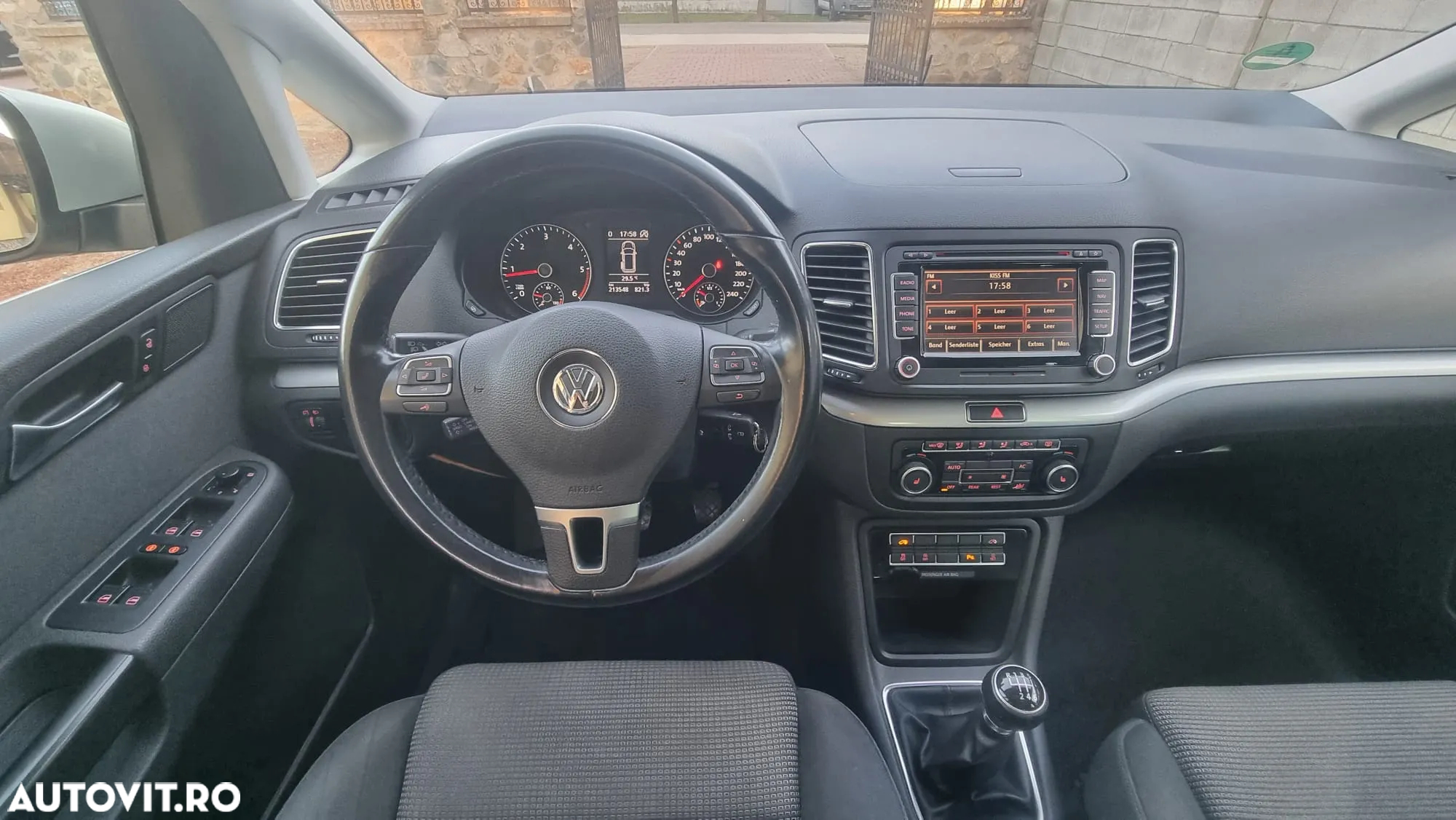 Volkswagen Sharan - 9