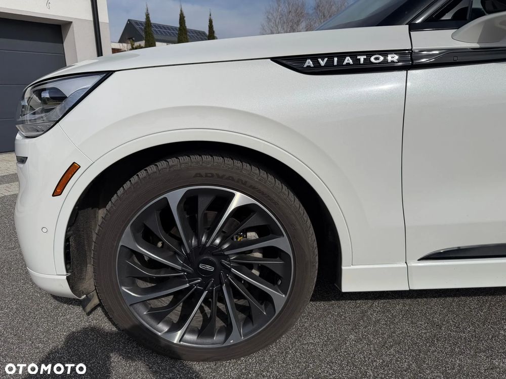 Lincoln Aviator - 11