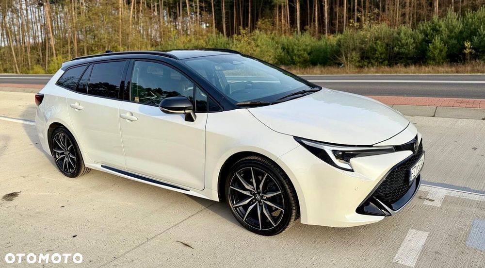 Toyota Corolla 2.0 Hybrid GR Sport Dynamic - 29