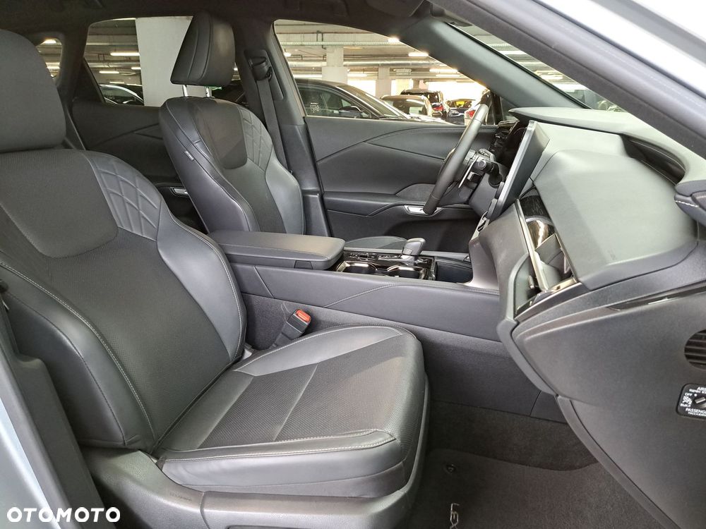 Lexus RX - 11