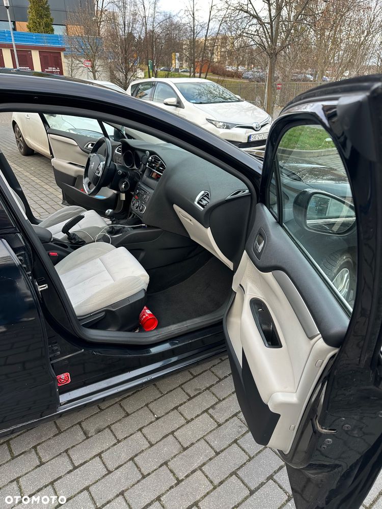 Citroën C4 1.6 HDi Equilibre Pack - 17