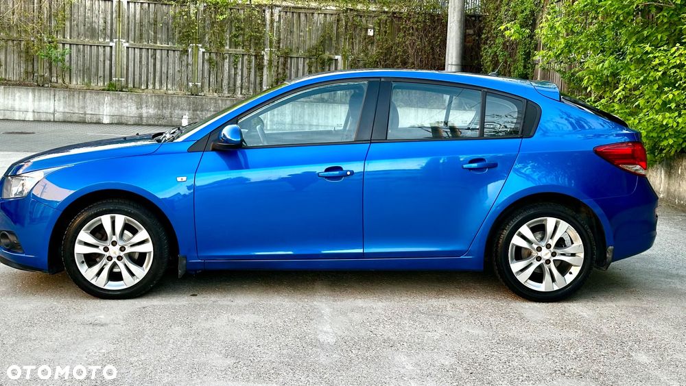 Chevrolet Cruze 1.6 LT - 2