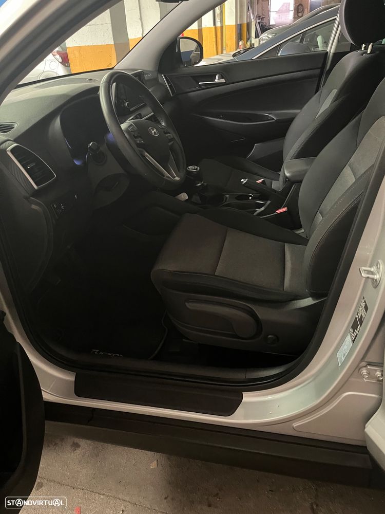 Hyundai Tucson 1.6 GDi Executive - 16
