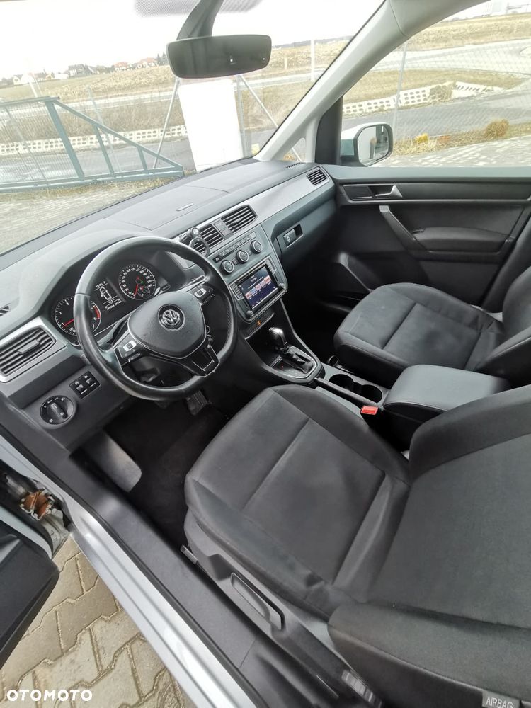 Volkswagen Caddy 2.0 TDI Comfortline DSG - 8