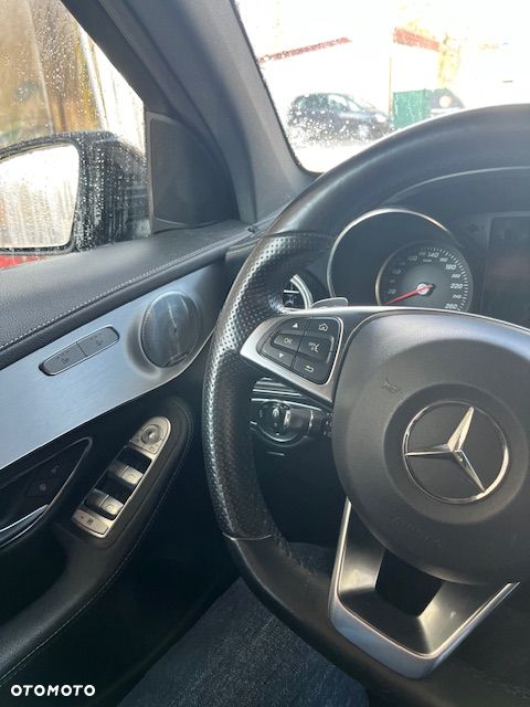 Mercedes-Benz GLC - 11