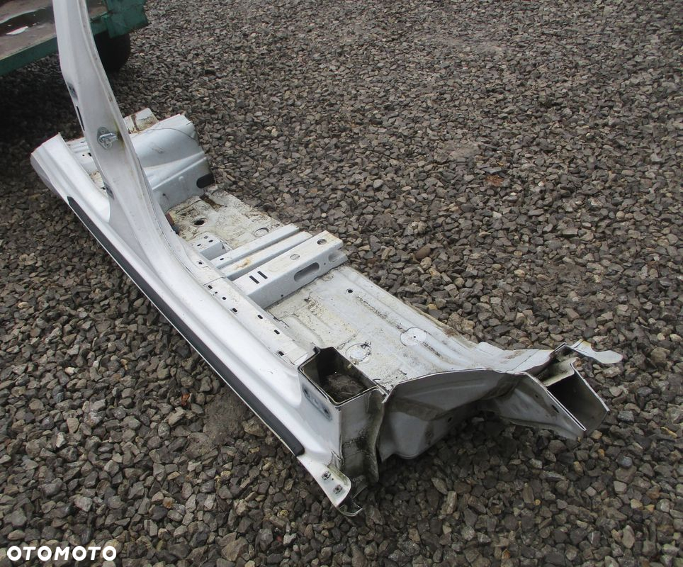 PRÓG SŁUPEK PRAWY OPEL INSIGNIA A 13-17 LIFT Z40R KOMBI - 2