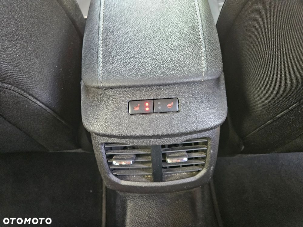 Ford Mondeo - 12