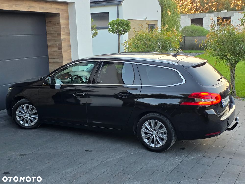 Peugeot 308 1.6 BlueHDi Allure S&S - 20