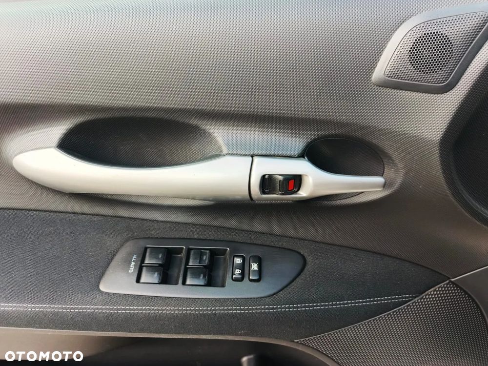 Toyota Auris - 14