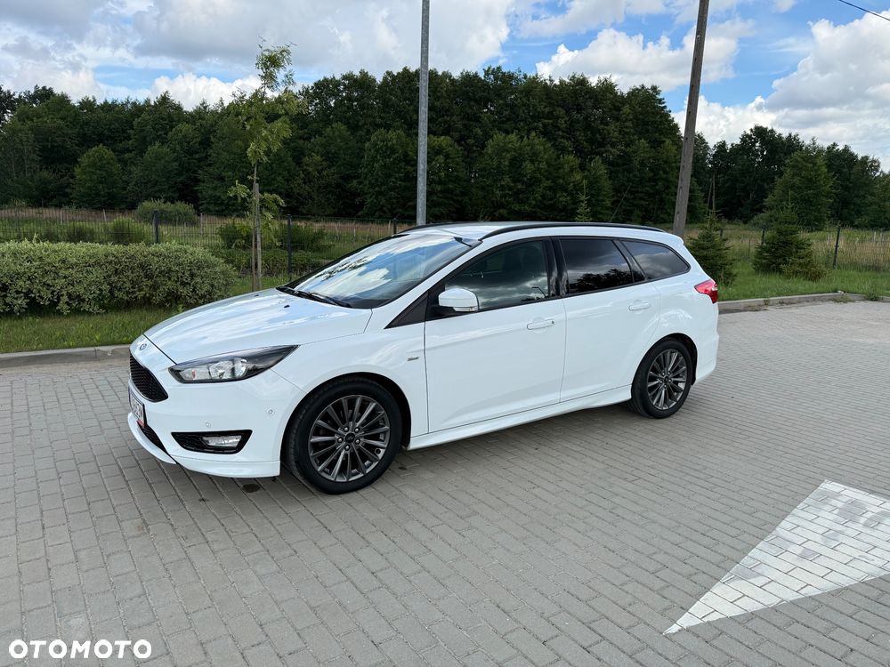 Ford Focus 1.0 EcoBoost Start-Stopp-System ST-LINE STYLE - 9