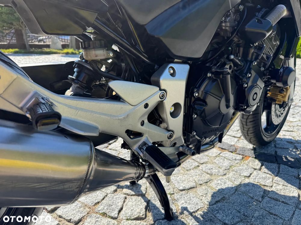 Honda CBF - 19