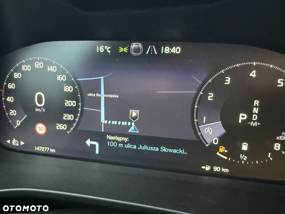 Volvo XC 40 B4 B DKG Ultra Dark - 34
