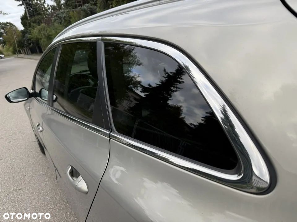 Kia Ceed 1.6 GDI SW Platinum Edition - 12