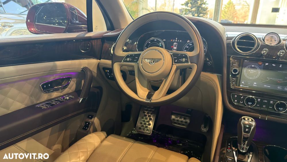 Bentley Bentayga - 24