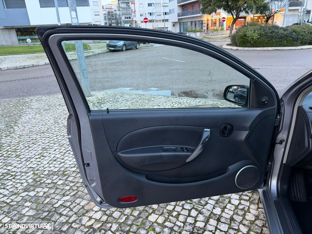 Chevrolet Aveo 1.2 LS - 16