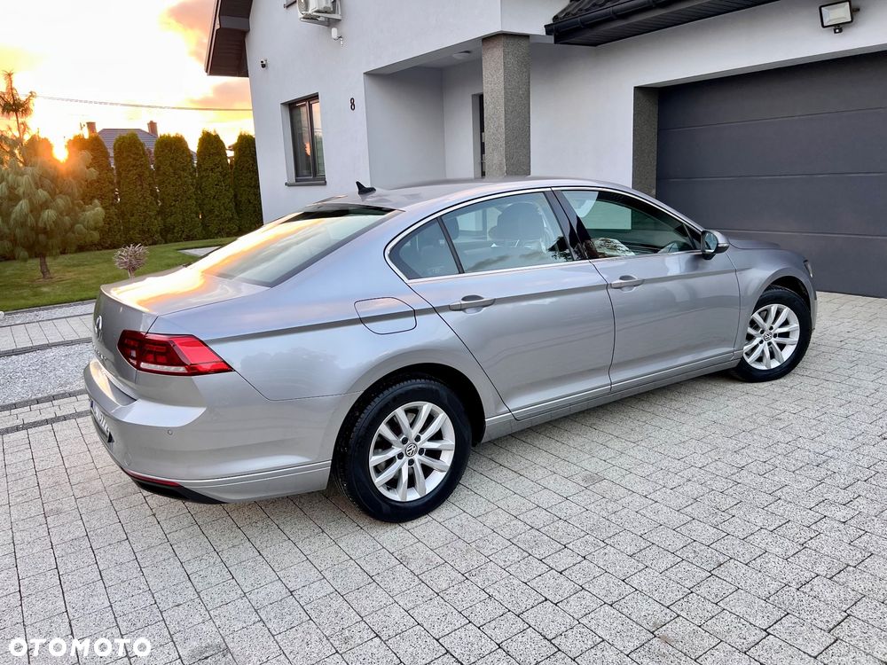 Volkswagen Passat 2.0 TDI EVO Business - 24
