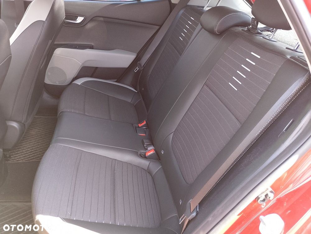 Kia Stonic - 17