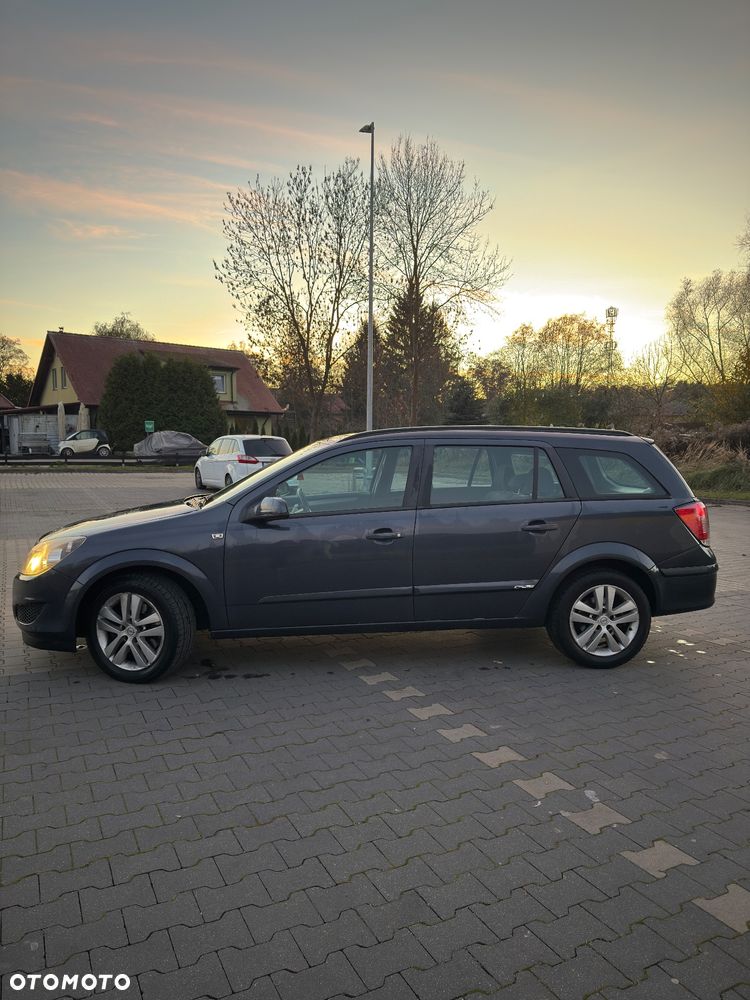 Opel Astra III 1.9 CDTI Sport - 2