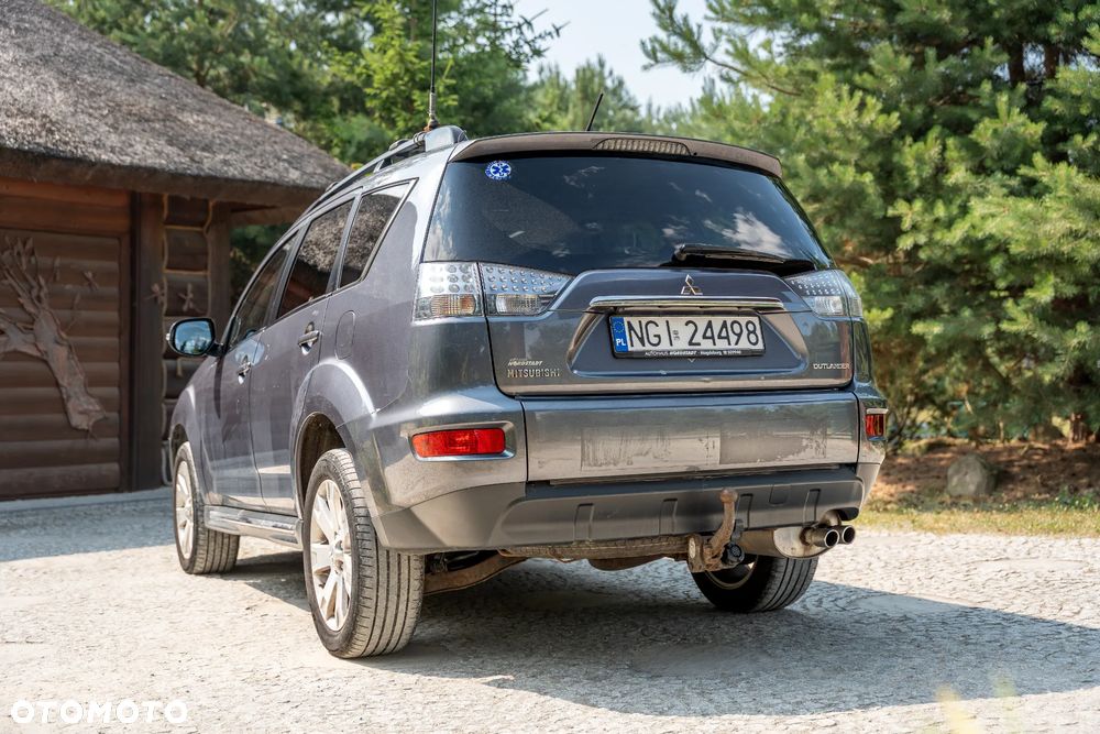 Mitsubishi Outlander 2.2 DID Intense EU5 - 12