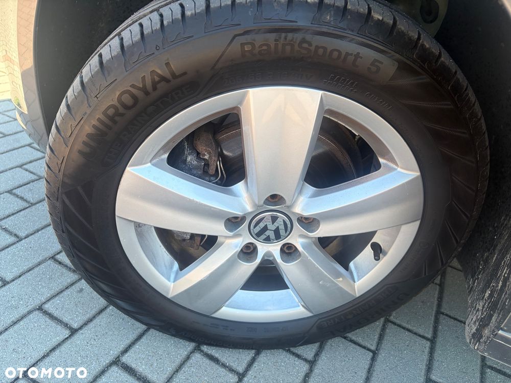 Volkswagen Caddy Highline - 23