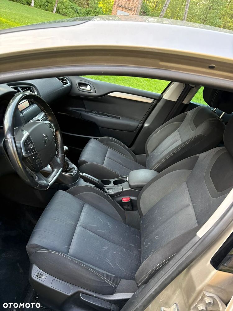 Citroën C4 1.6 HDi Exclusive - 6