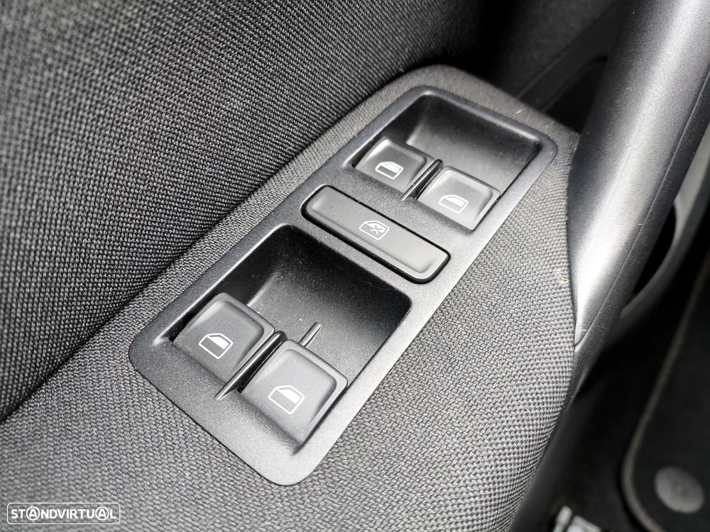 VW Polo 1.4 TDi Confortline - 24