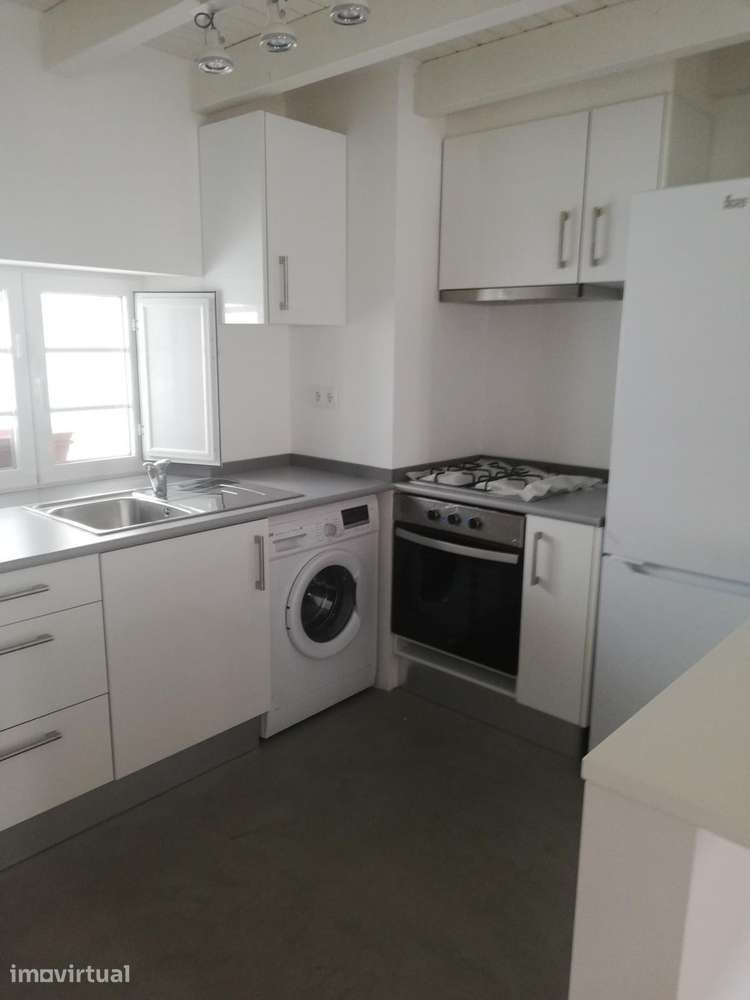 Duplex T1 em condomínio, Monte Estoril, Cascais - Grande imagem: 4/17