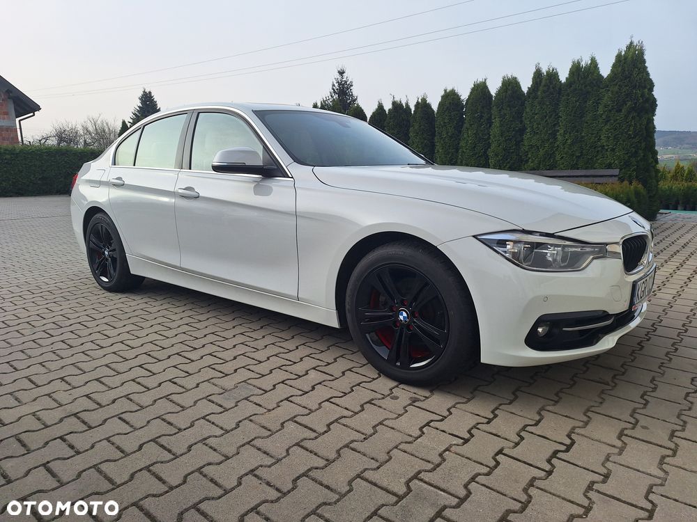 BMW Seria 3 330i xDrive Sport Line Sport - 1