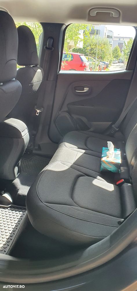 Jeep Renegade 1.0 T-GDI Sport - 23