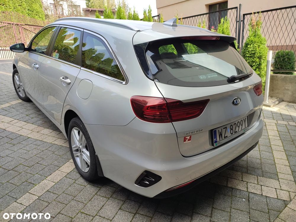 Kia Ceed 1.6 CRDi SCR M DCT - 4