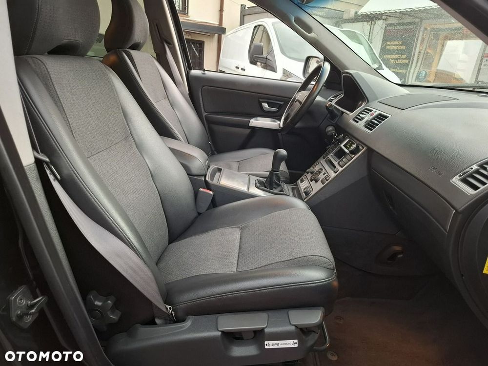 Volvo XC 90 2.4 D5 Kinetic - 21