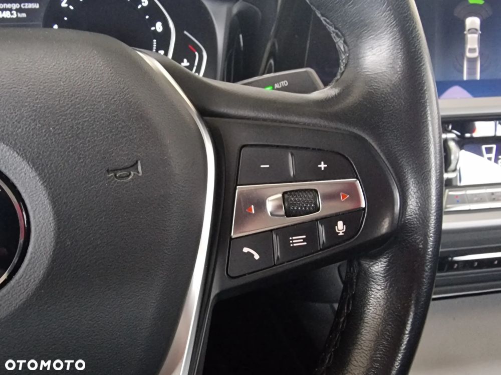 BMW Seria 3 318i Advantage - 15