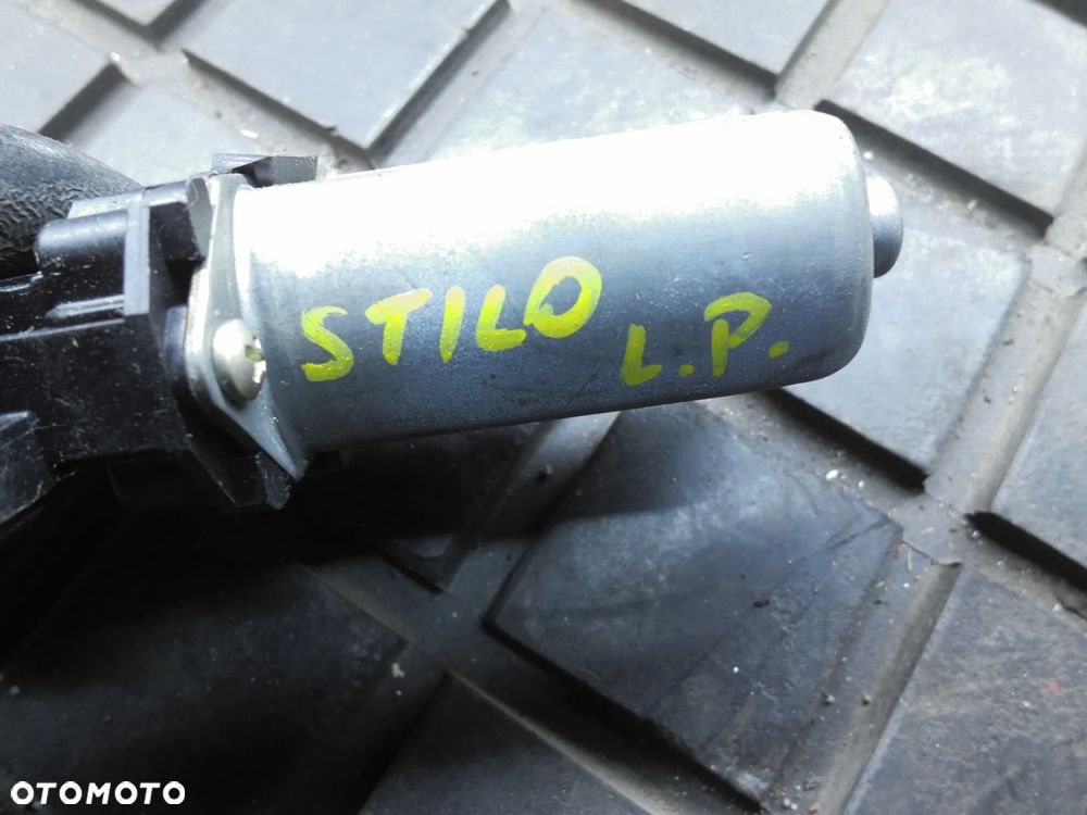 FIAT STILO SILNICZEK SZYBY LEWY PRZÓD 50002601 POSIADAM 2 SZTUKI - 2