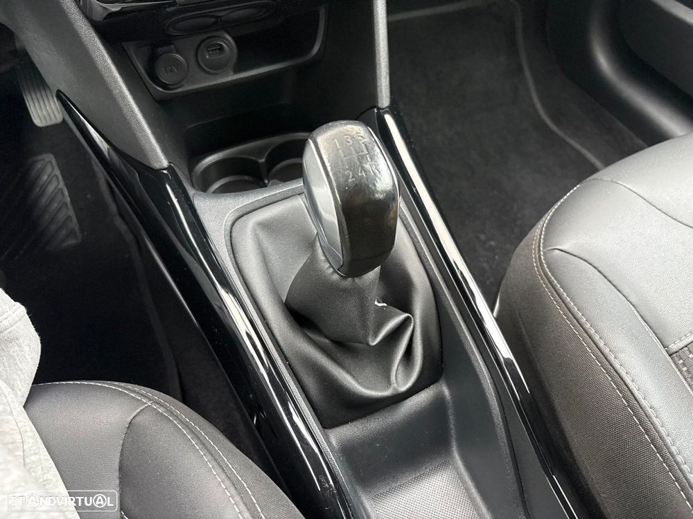 Peugeot 2008 1.2 PureTech Allure - 40