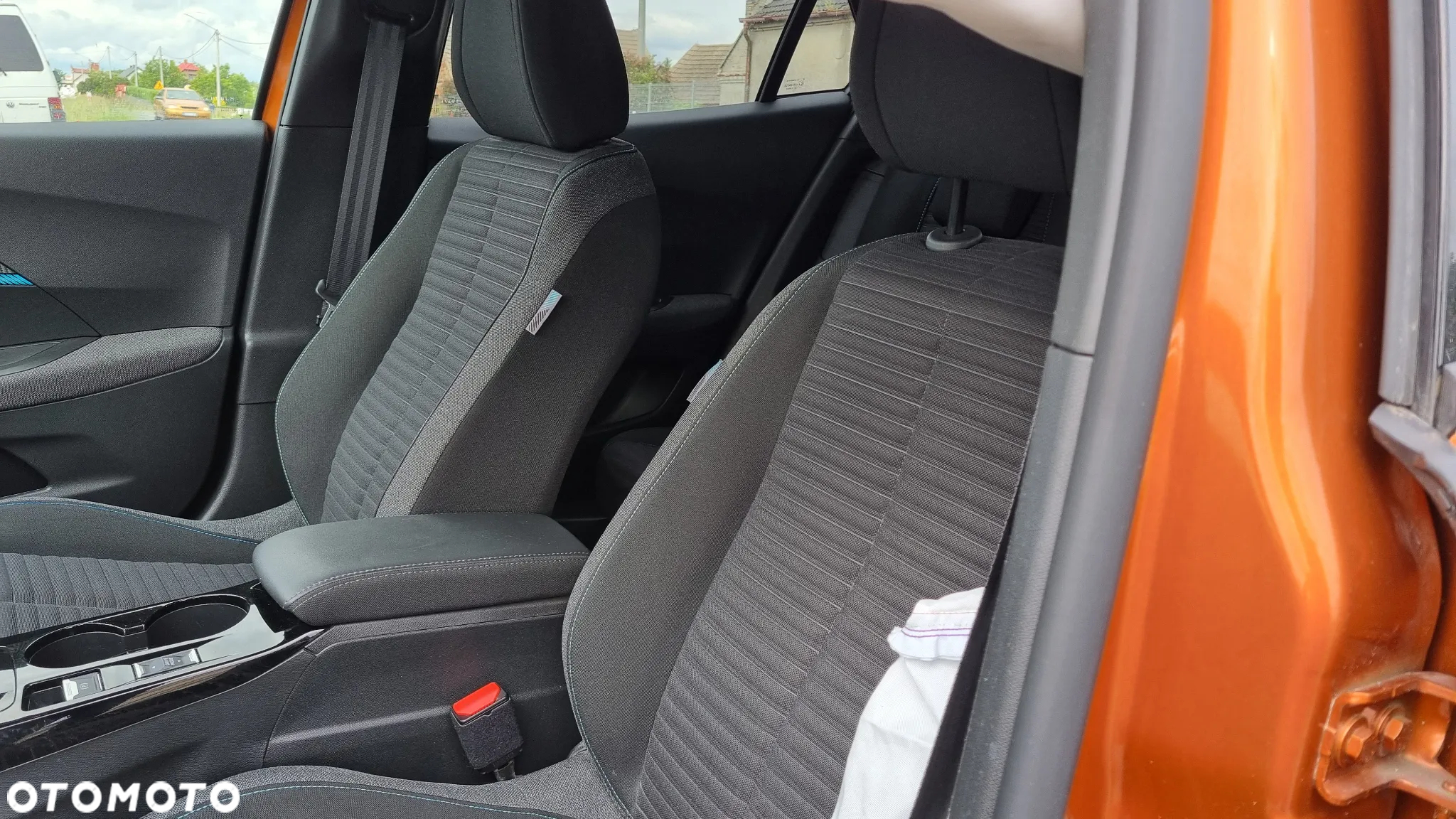 Peugeot 2008 Elektro 136 Active - 12
