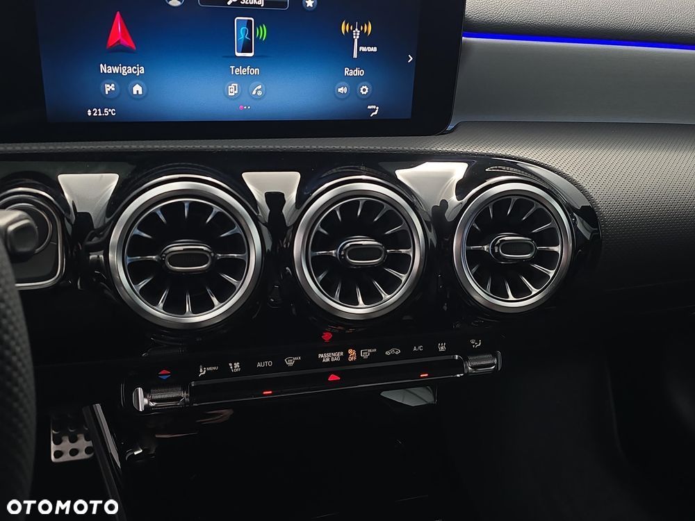 Mercedes-Benz Klasa A 200 AMG Line 7G-DCT - 18
