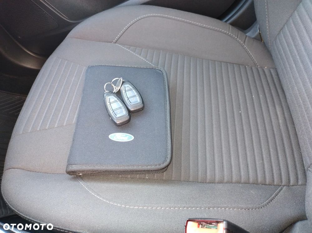 Ford Focus 1.0 EcoBoost Titanium - 22
