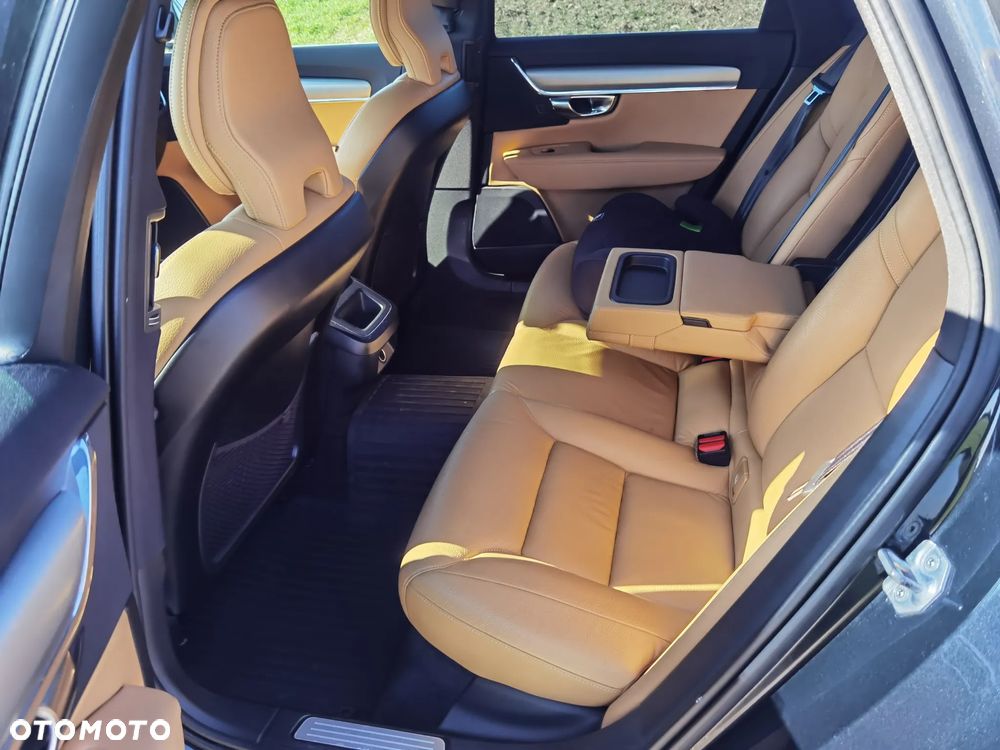 Volvo V90 D3 AWD Momentum - 11