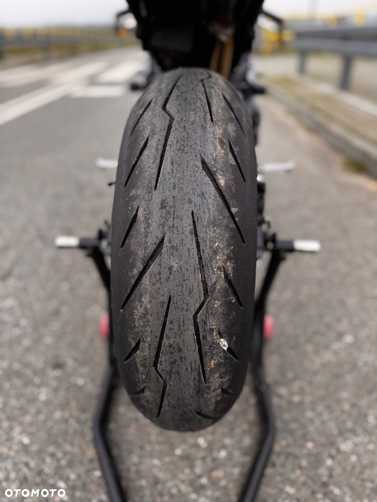 Triumph Daytona - 12