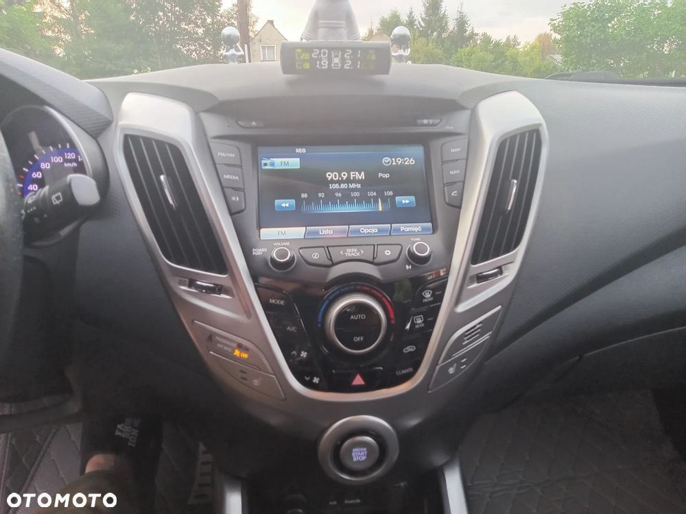 Hyundai Veloster 1.6 DCT Premium - 12