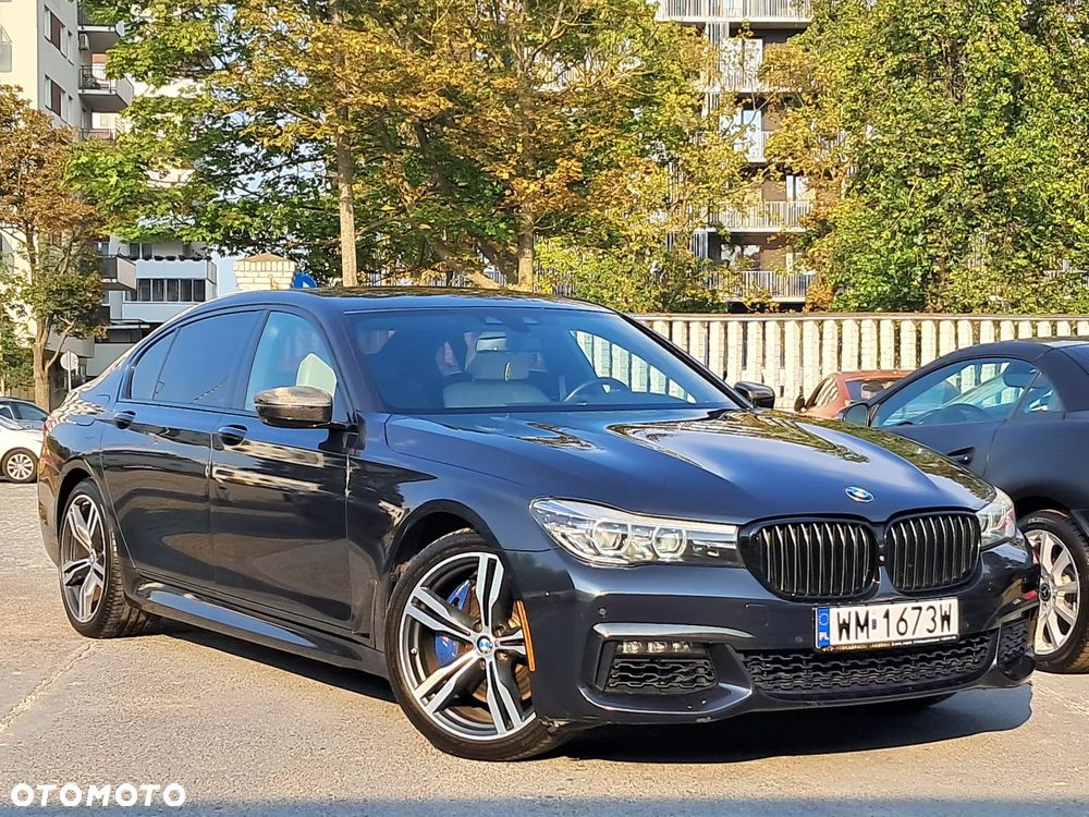 BMW Seria 7 740Li - 1