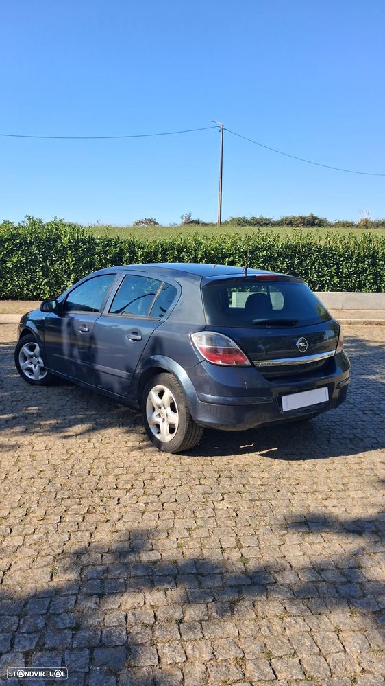 Opel Astra 1.3 CDTi Enjoy - 2