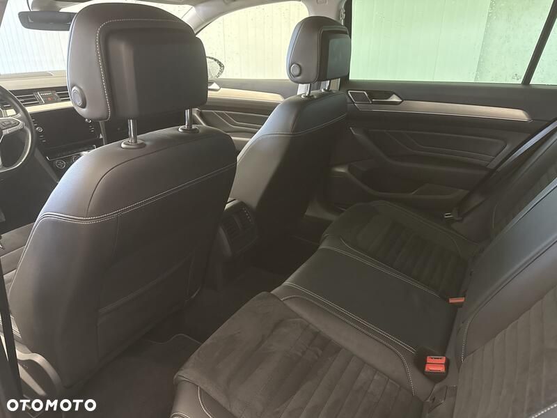 Volkswagen Passat - 23