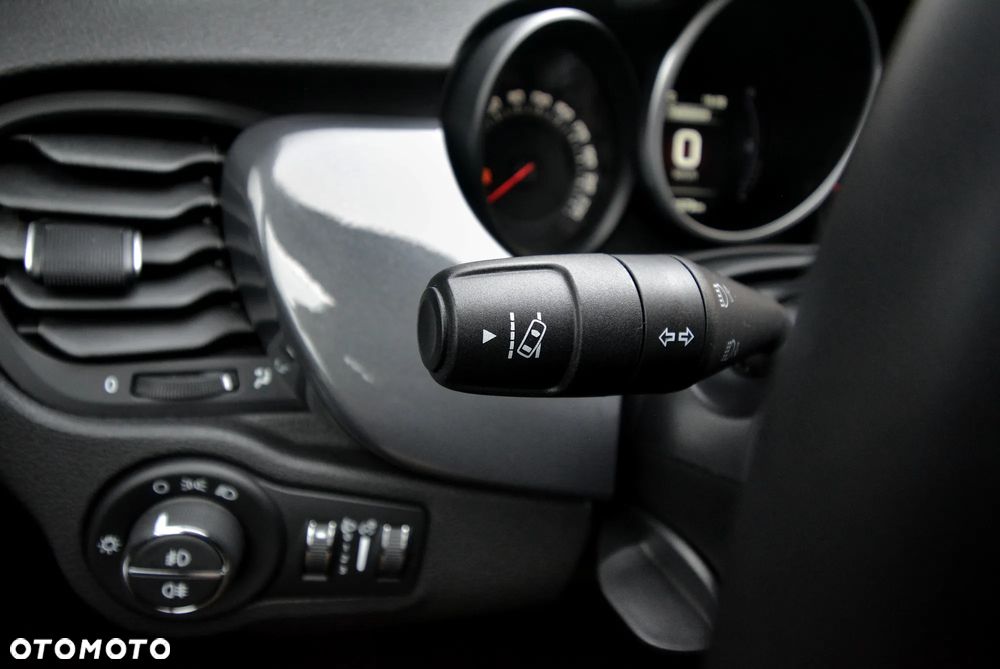 Fiat 500X 1.4 MultiAir Lounge - 27